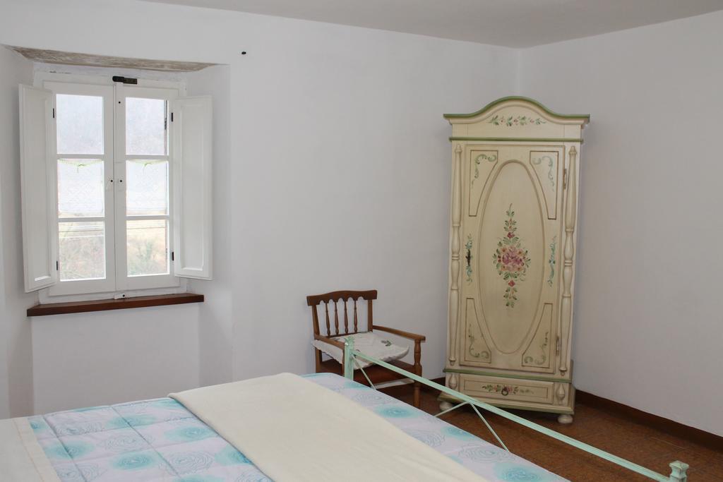 Serra SantʼAbbondio B&B Il Poggetto חדר תמונה